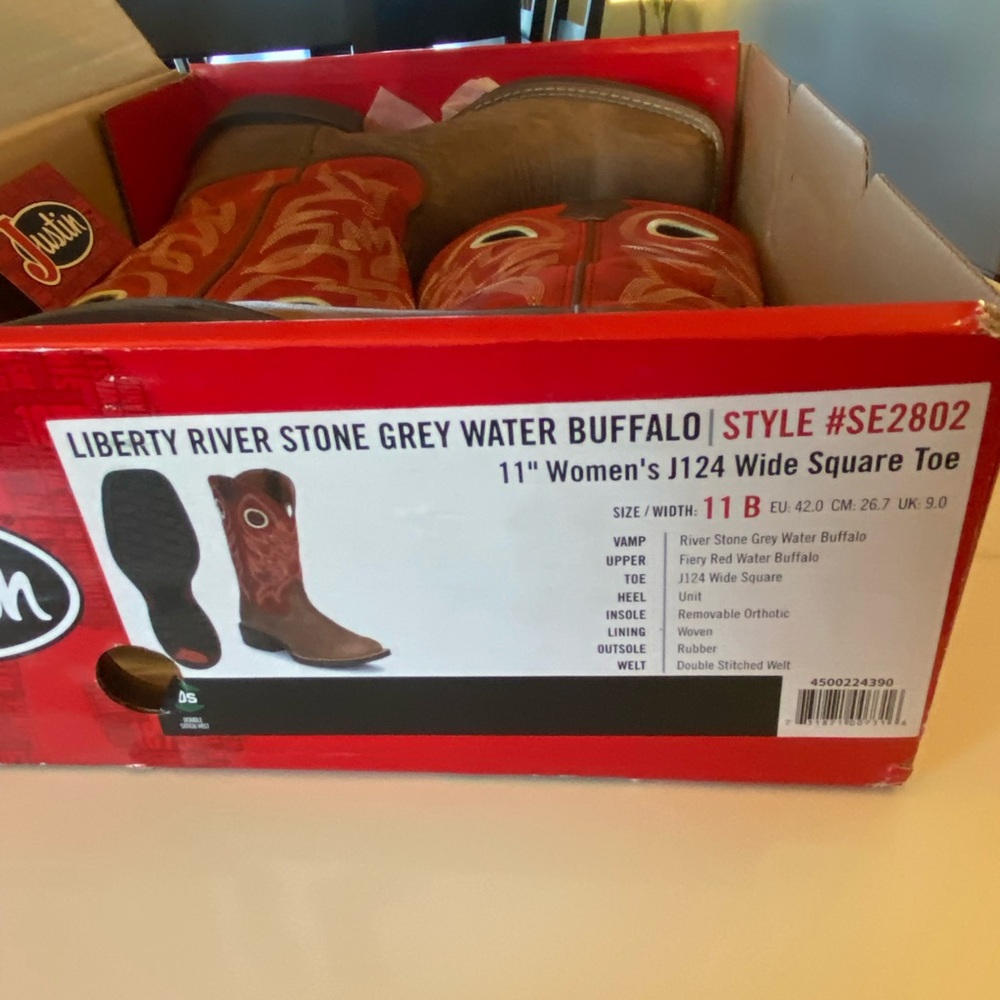 Justin Boots Red and Brown Western Boots - Picture 6 of 9